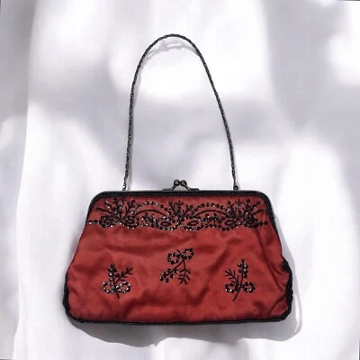 Cartera sin asas roja negra con cuentas formal capricho gótico glamour noche fiesta cóctel Foto 1 de 4