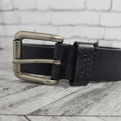 Cinturón de cuero negro Wrangler tono plateado hebilla para hombre 40 clásico simple vaquero Foto 1 de 4