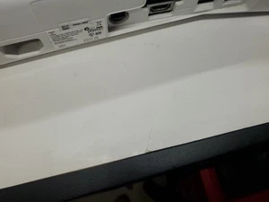 Gebrauchte Microsoft Xbox 360 Slim Weiß Konsole mit Kabeln Funktioniert - Bild 1 von 9