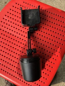 WeatherTech CupFone Uniwersalny regulowany uchwyt na kubek Uchwyt samochodowy Czarny - Zdjęcie 1 z 2