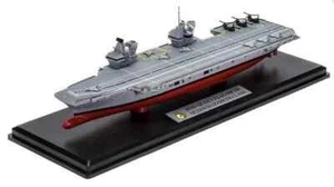 Aircraft Carrier Hms Queen Elizabeth R08, 1:1250 Corgi - Picture 1 of 10