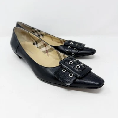 Burberry Tacones Gatito Punta Punta Punta Cuero Negro EU 36 Detalle Hebilla Hecho en Italia Foto 1 de 4