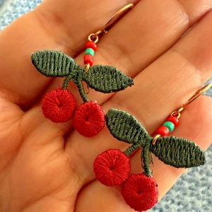 Cherry Fruit Earrings drop Vintage Style Red cherries Resin retro Cherry crochet - Picture 1 of 16