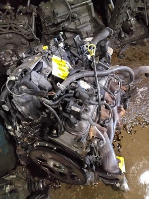 2003-2004 CHEVROLET AVALANCHE 1500 Engine 5.3L Fits VIN T 8th Digit - Image 1 of 2