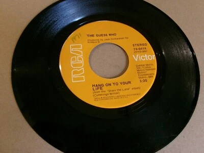 THE GUESS WHO - Do You Miss me Darlin'/Hang on to Your Life-45 RCA Victor-EX - Image 1 of 2