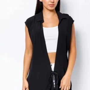 BLACK TUNIC TOP LIGHTWEIGHT SLIT SIDES - Picture 1 of 3