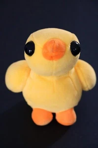 ADOTTAMI! 2023 GIOCHI DI SOLLEVAMENTO BABY POLLO 4,5" PELUCHE - Foto 1 di 2