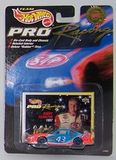 Hot Wheels Pro Racing Bobby Hamilton Chevrolet Monte Carlo CG11
