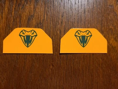 Tampa Bay Vipers XFL UA Tamaño Completo Casco de Fútbol Visera Pestañas Calcomanías Nuevo con Etiquetas Dorado Foto 1 de 2