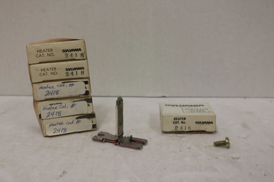 Nuevos calentadores SYLVANIA 2418 en caja original 6 en stock Foto 1 de 1