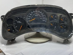 03-06 CHEVROLET SILVERADO TAHOE GMC SIERRA YUKON INSTRUMENT CLUSTER SPEEDOMETER - Picture 1 of 15