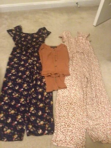 Girls Rompers Short Sleeve Medium With Sweater 2 Pairs Navy And Beige/pink - Picture 1 of 4