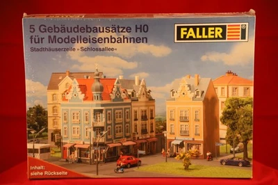 Faller Bausatz H0 1:87 Stadthäuserzeile "Schlossallee" - Bild 1 von 3