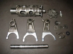 1996 XR400R SHIFT DRUM AND FORK ASSEMBLY HONDA XR 400 1996-2004 24300-KCY-670 - Picture 1 of 5