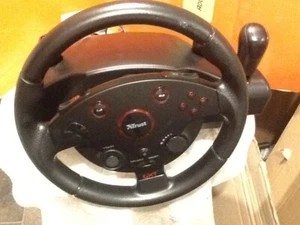 Trust GXT 288 Gaming Steering Wheel - Picture 1 of 3
