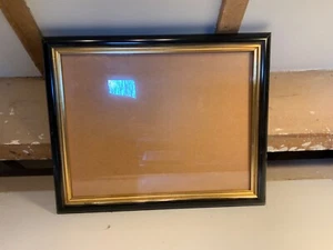 REDUCED PRICE Attractive vintage style polished black and gold picture frame - Picture 1 of 3