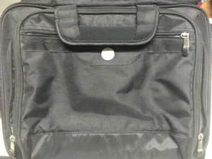Genuine Dell 15.4 in RG392 Nylon Notebook Carrying Case Black 16" x 13" x 4" - Picture 1 of 7