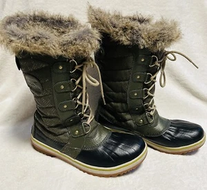 Sorel Tofino II Boot US Size 10 Waterproof Insulated Winter Faux Fur Cuff Green - Picture 1 of 7