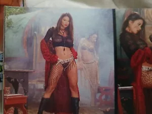 Veronica Zemanova C March 2004 04 Veronika Magazine - Picture 1 of 3
