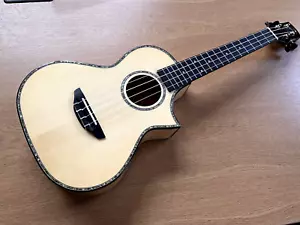 ISUZI SST-1T Solid Spruce Top Tenor Ukulele - Picture 1 of 7