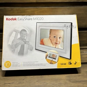 Kodak EasyShare M1020 10" Digital Picture Frame - Picture 1 of 7