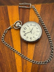Vintage Avon Photo Pocket Watch Quartz Silver Tone With Chain 54mm - New Battery - Picture 1 of 3