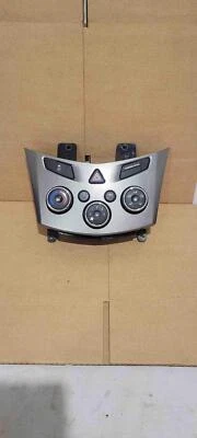 2015-2016 CHEVROLET TRAX FRONT RIGHT PASSENGER UPPER DASH STORAGE GLOVE BOX OEM - Image 1 of 2