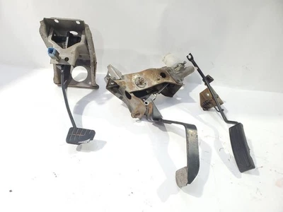 Camión Nissan 1995 OEM cambio manual de pedal  Foto 1 de 4