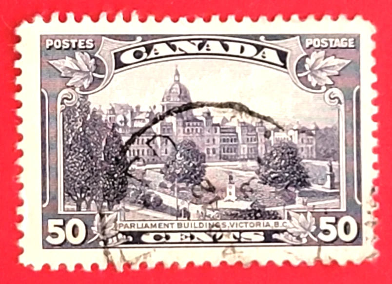 Canada Stamp 226 "Parliament Victoria BC" Used - Image 1 of 1