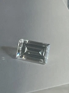 Loose Chipped Diamond Baguette 0.35 Carat 4.4x3.4mm - Picture 1 of 7