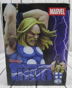 Ultimate Thor Mini Bust - Diamond Select 2003 - 808/4000 - Brand NEW w/COA - Picture 1 of 7