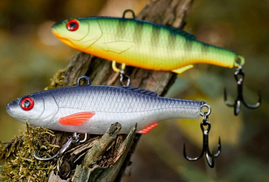 Black Cat Aktivköder Hardbait VIBE 100/115/125 mm Vertikal /Kunstköder Wels - Bild 1 von 1