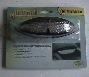 MOTRAX LED FOX FANALE POSTERIORE FRENO TARGA NUMERO LUCE NERO E-MARCATURA LENTE TRASPARENTE - Foto 1 di 2