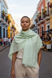 BURBERRY BB LARGE SILK SCARF 140 cm x 140 cm W/ BOX GIFTABLE  - Picture 1 of 5