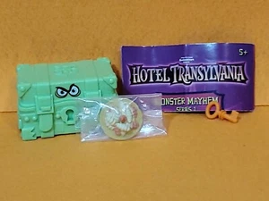 HOTEL TRANSYLVANIA MONSTER MAYHEM LARVAE PLATE 1-10 FIGURE SERIES 1 TRUNK KEY - Picture 1 of 3