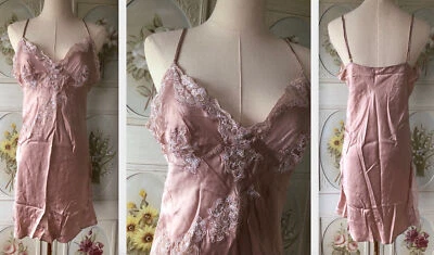 VESTIDO LISE CHARMEL SEDA MALVA ROSA CORREA ESPAGUETI CAMISÓN PEIGNOIR SLIP ITALIA 12 Foto 1 de 4