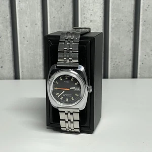 TIMEX Marlin Kelton - Vintage 25 Meter Black Dial Manual Watch with Date - Used - Picture 1 of 6
