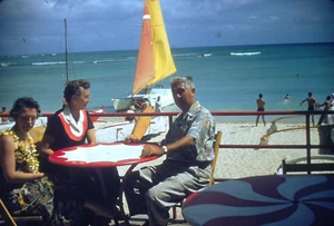Red Border 1955 Waikiki Outrigger Canoe Club Kodachrome Transparency Slide - Bild 1 von 1