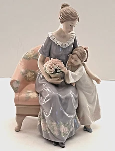 Vintage Porcelain Mother Daughter Holding Flowers Figurine 9 in Tall - Picture 1 of 19