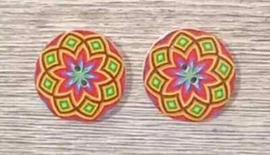 wood boho flowers sewing buttons 2 holes 1 inch brights (set #3106) - Picture 1 of 2