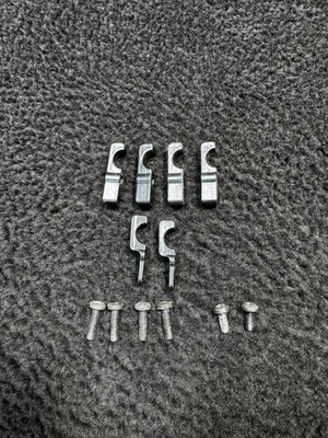 Ford Thunderbird 2002-2005 techo blando gancho pestillo barra de bloqueo soportes de sujeción OEM Foto 1 de 4