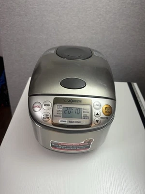 Arrocera y calentador Zojirushi Micom NS-TSC10 - marrón inoxidable Foto 1 de 4