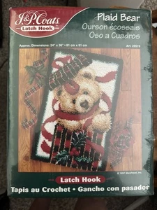 J & P Coats Plaid Bear Latch Hook Kit 25519 24”x36” New SEALED Vintage 1997 USA - Picture 1 of 7