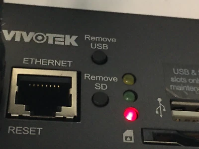 Servidor de video de 8 canales Vivotek VS8801 con adaptador sin bloque de conexión 30 días con garantía Foto 1 de 4