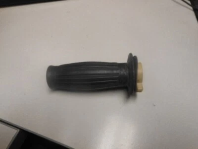 Empuñadura izquierda compatible con: Yamaha 74-75 RD200 69-70 DT1 70-71 XS1 72 XS2 235-26241-00 Foto 1 de 4