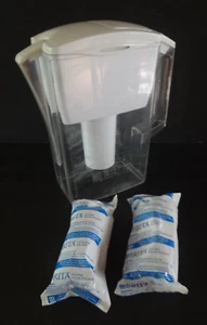 BRITA 10 Cup Water Pitcher and 2 SEALED Genuine BRITA Replacement Water Filters - Picture 1 of 7