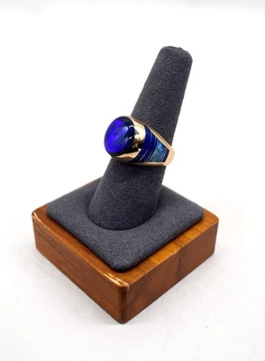 Piedra preciosa cabujón de ópalo negro fuego azul natural en anillo de oro amarillo de 14 quilates de 17,68 g Foto 1 de 4