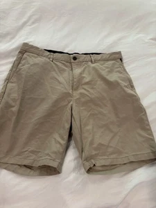 Pantaloncini chino Old Navy uomo taglia 36x8 Ultimate slim integrati flex elasticizzati beige - Foto 1 di 4