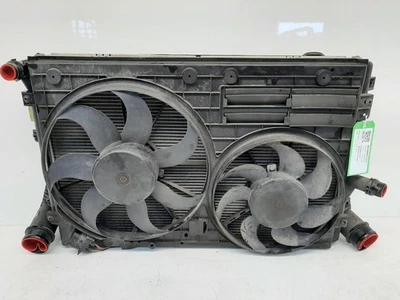 Volkswagen Passat CC Mk1 2011 2,0 L diésel automático radiador paquete Foto 1 de 4