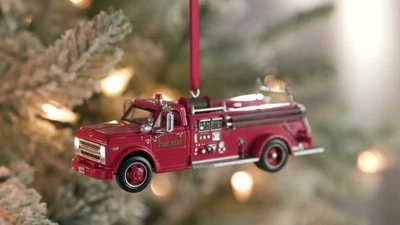 Hallmark Keepsake 2025 1968 Chevrolet® Fire Engine - Fire Brigade 23rd Ornament